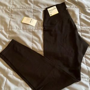 Old Navy Balance Leggings Size M